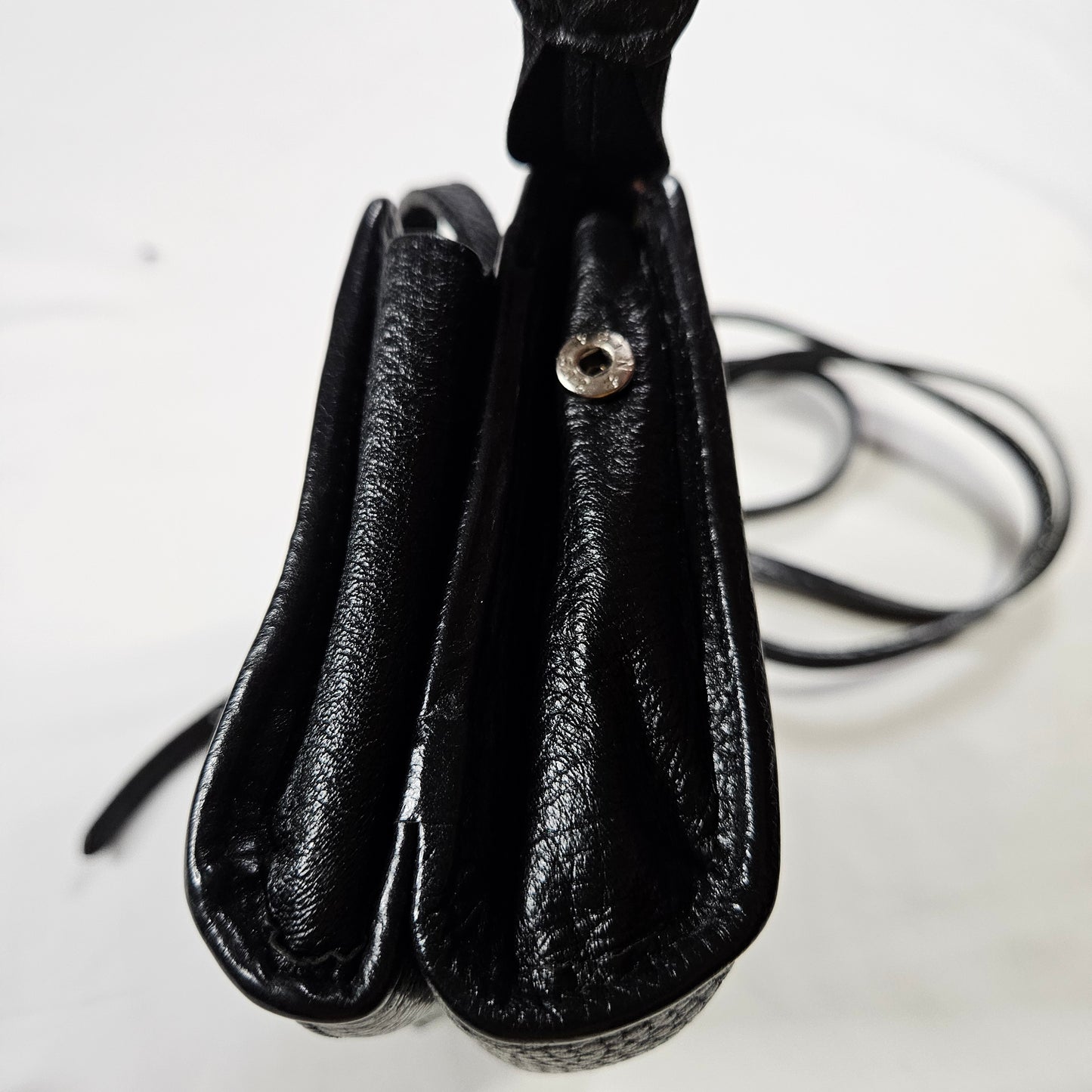 Vintage Brighton crossbody bag, pebbled leather with floral interior