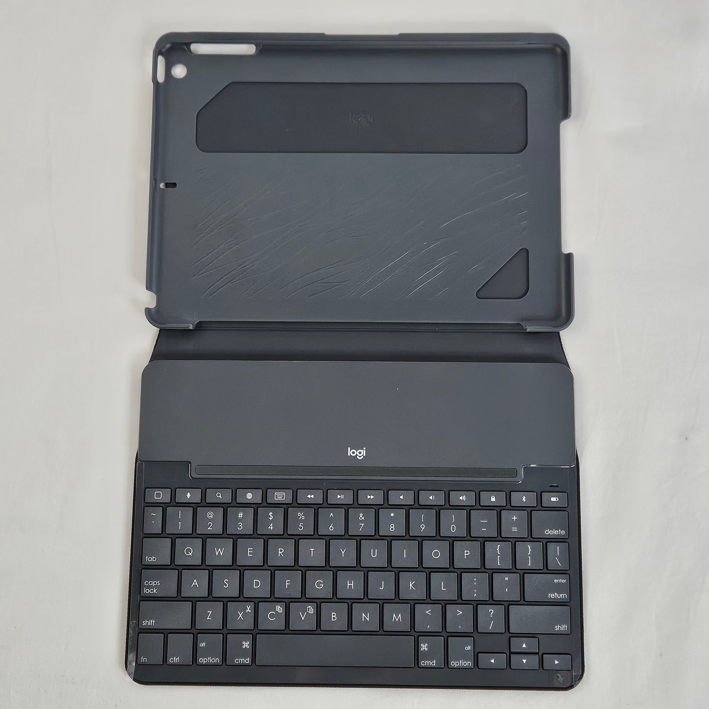 Logitech Slim Folio for IPad, 2017