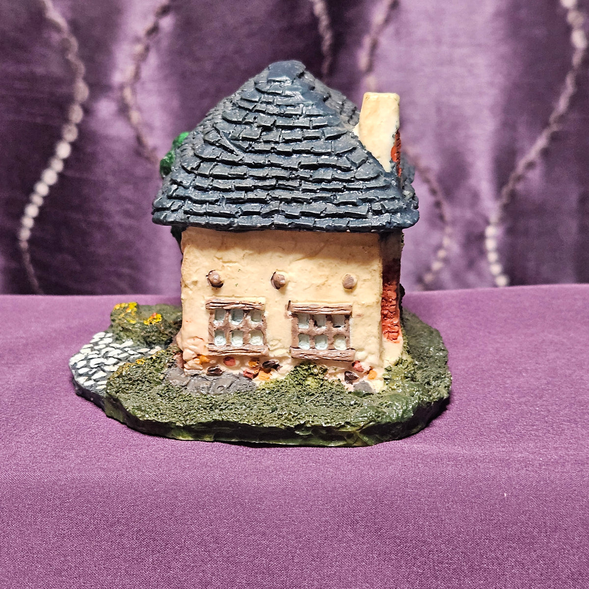 Department 56 Dickens Village Miniatures, Set of 7, 1986