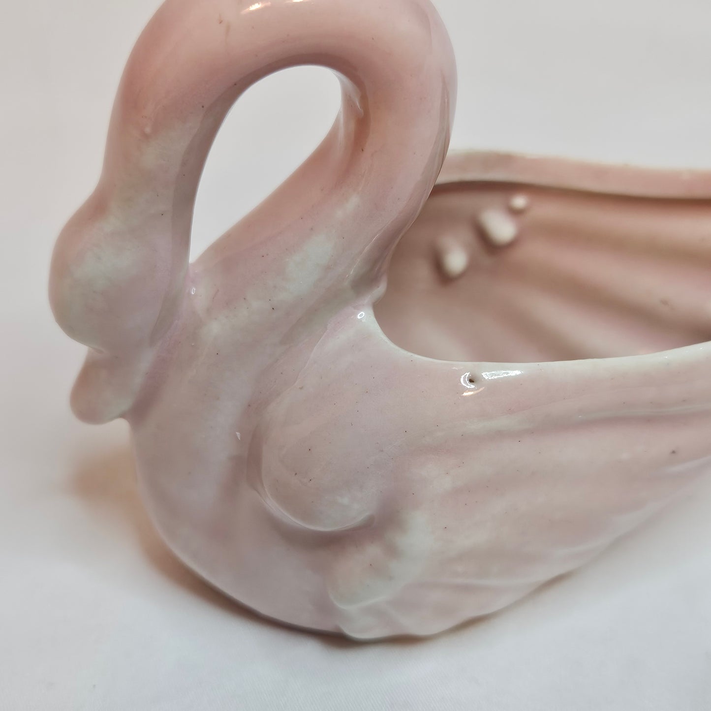 Small Niloak vintage Swan planter, 3.25 inches tall