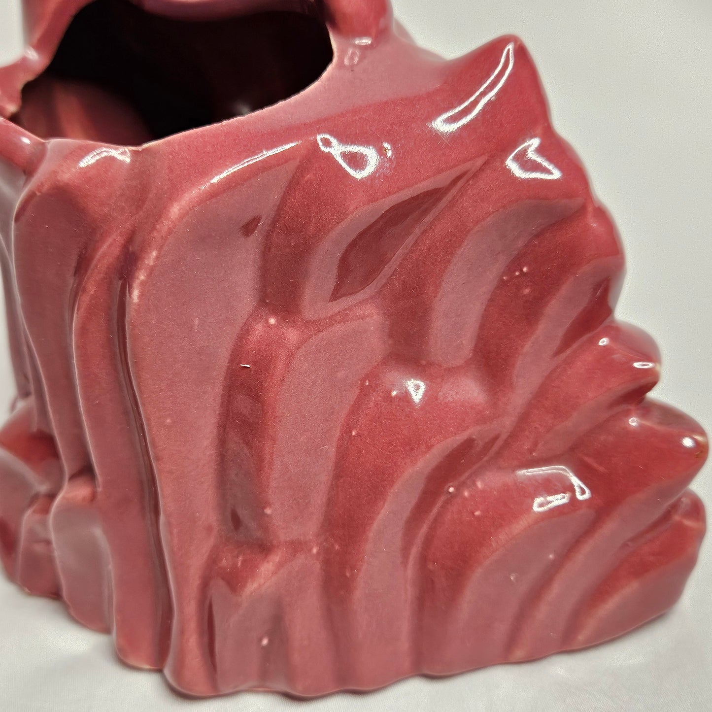 Vintage Niloak planter, Doe with fawn, Fox Red glossy glaze, 7.5 inches