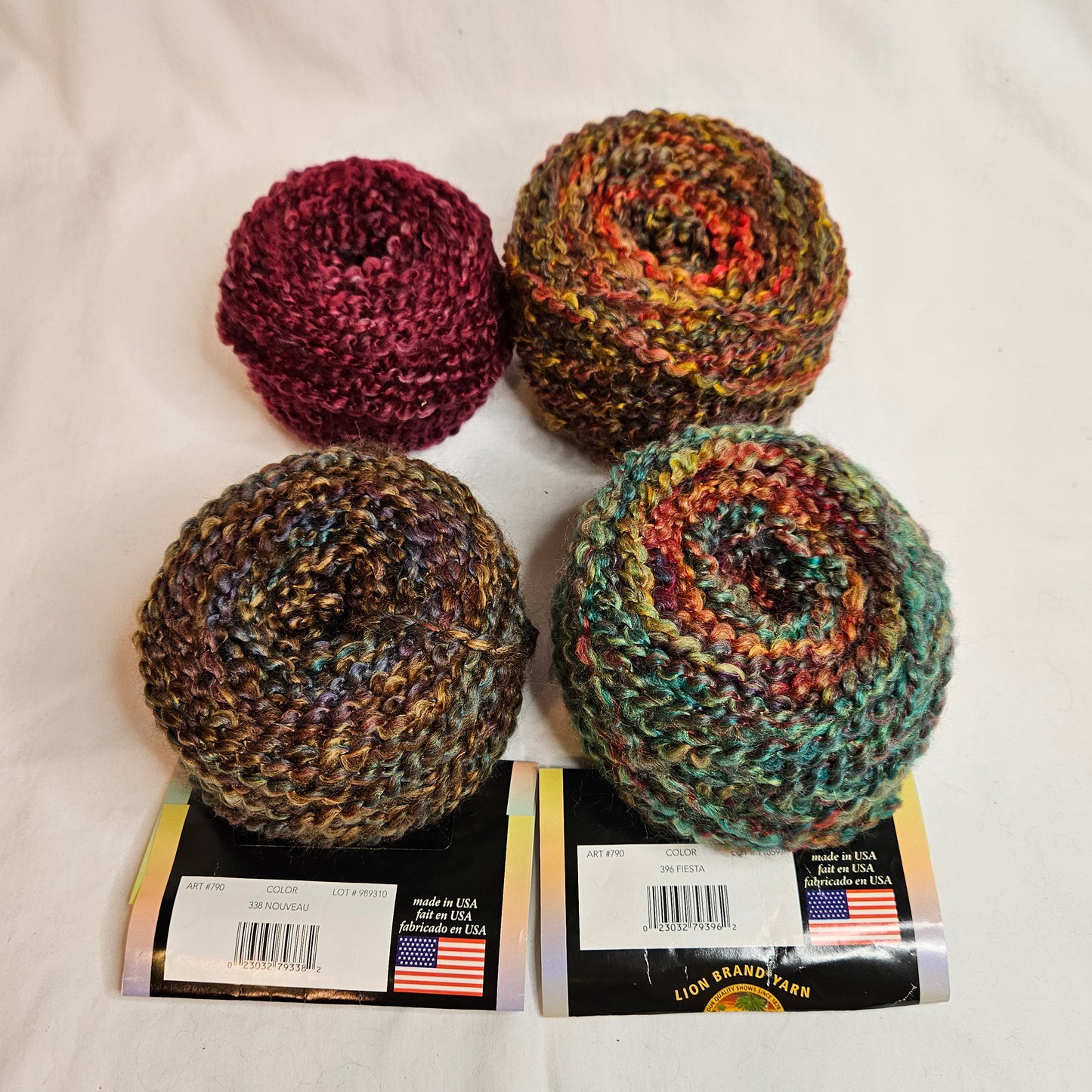 Lion Brand Homespun Yarn, 98% Acrylic, 2% Other