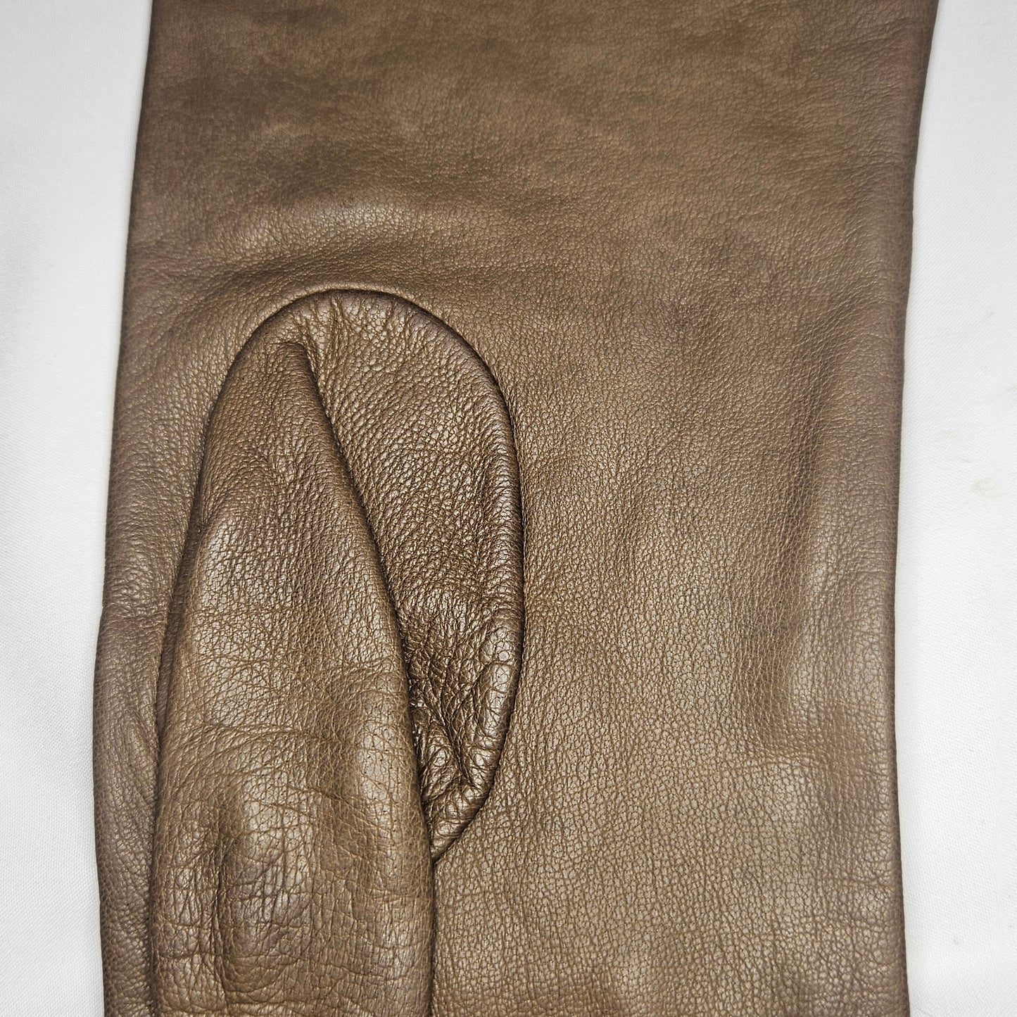 Vintage women's brown leather gloves by Grandoe, size 6.5, silk lined