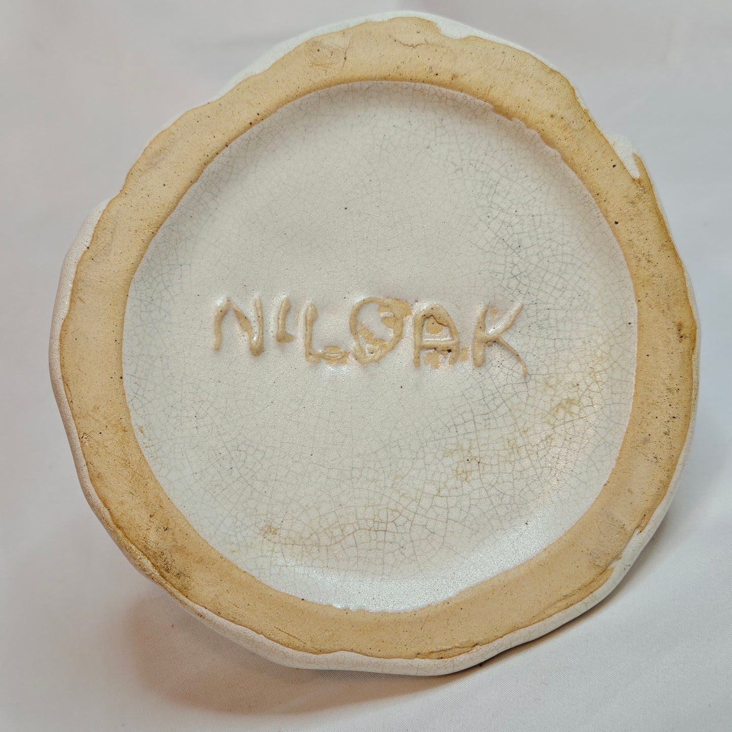 Rare, Vintage Niloak Pottery sitting Southern Belle planter, Ivory