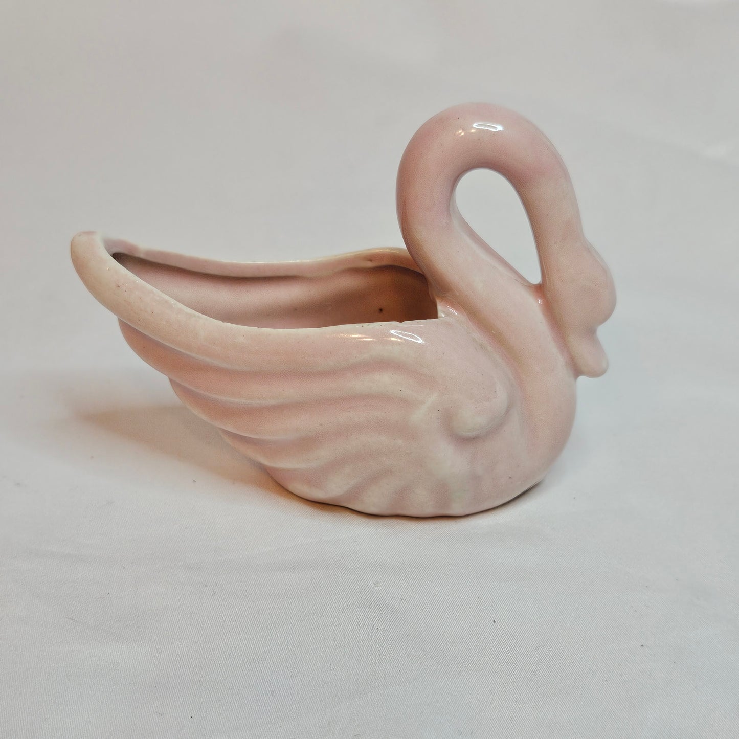 Small Niloak vintage Swan planter, 3.25 inches tall