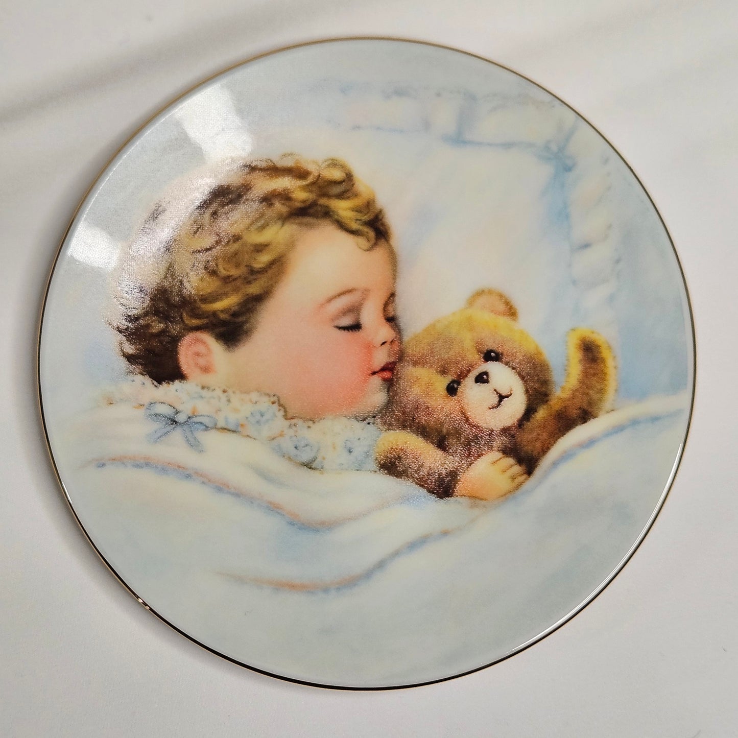Vintage Avon Keepsake Baby Plate with gold trim, 1992, by Rosanne Kaloustian