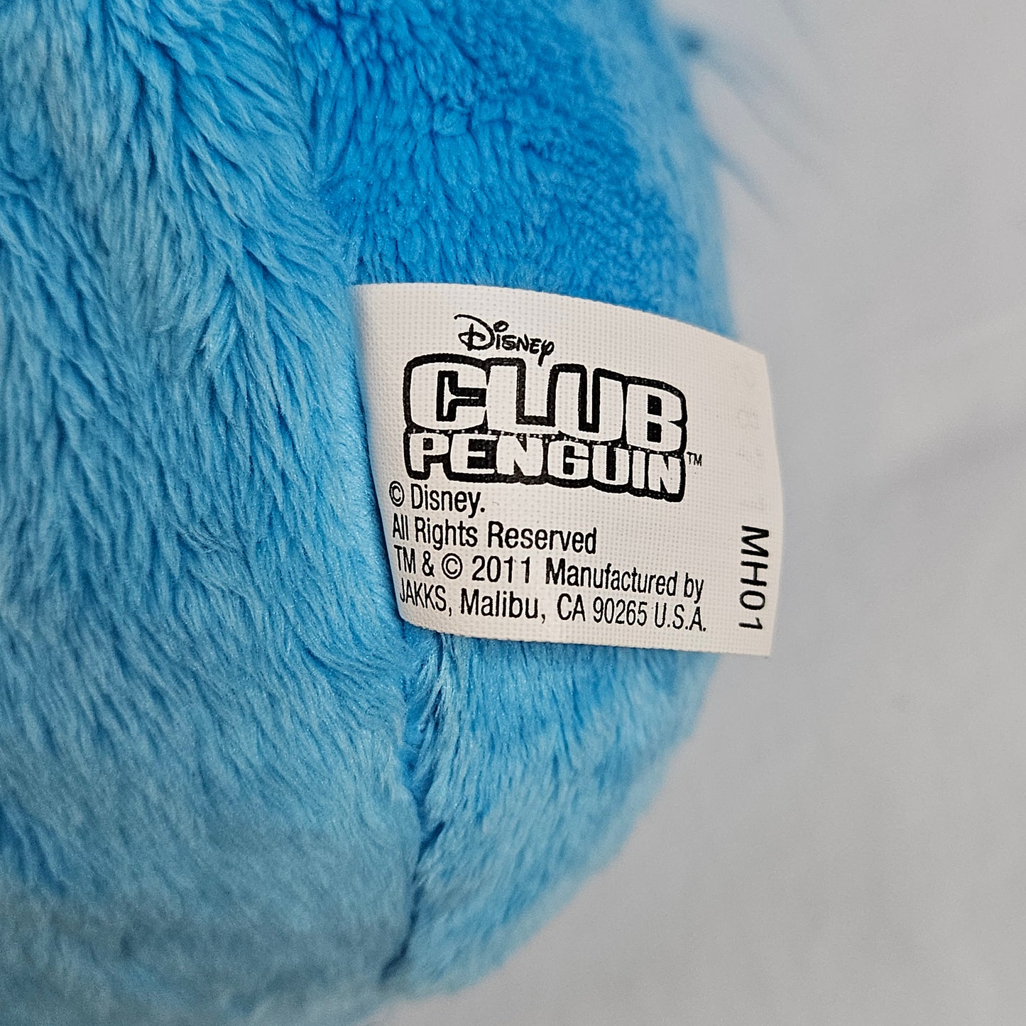 Club Penguin Puffle, Jumbo 10", Series 4 Blue Puffle from 2011, with tag