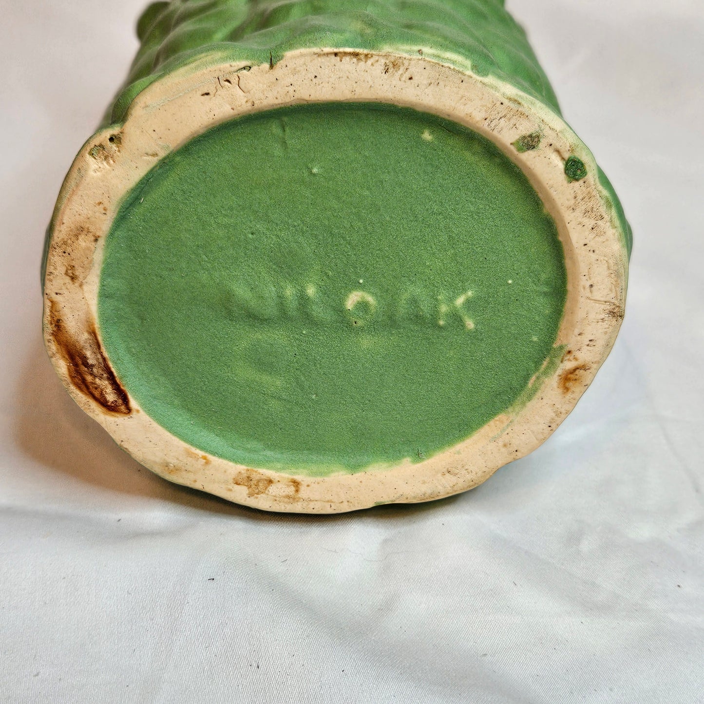 Niloak Covered Wishing Well vintage planter, 1930s