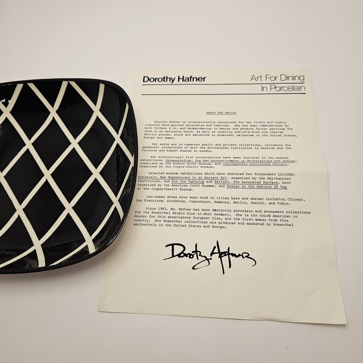 RARE Vintage Dorothy Hafner STATS Porcelain black lattice serving bowl 1985