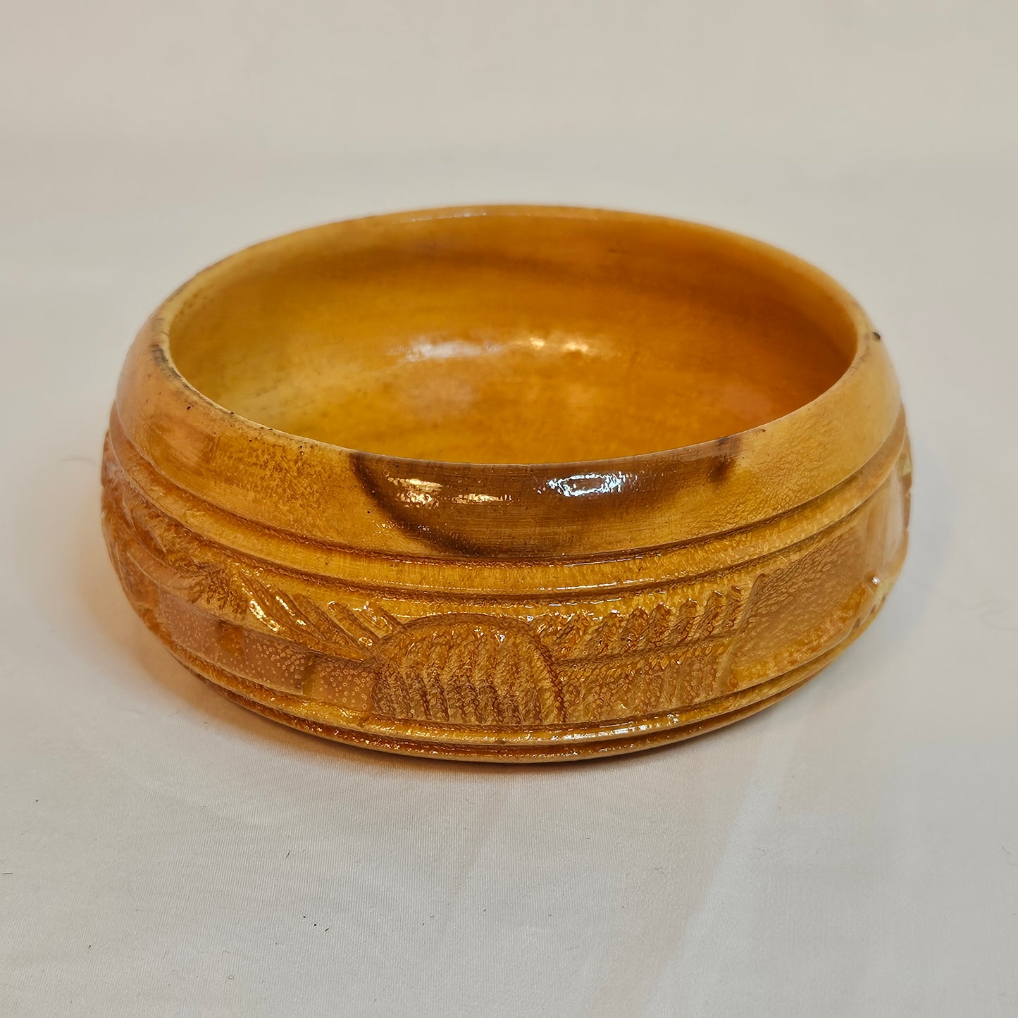 Carved wood Hawaii bowl