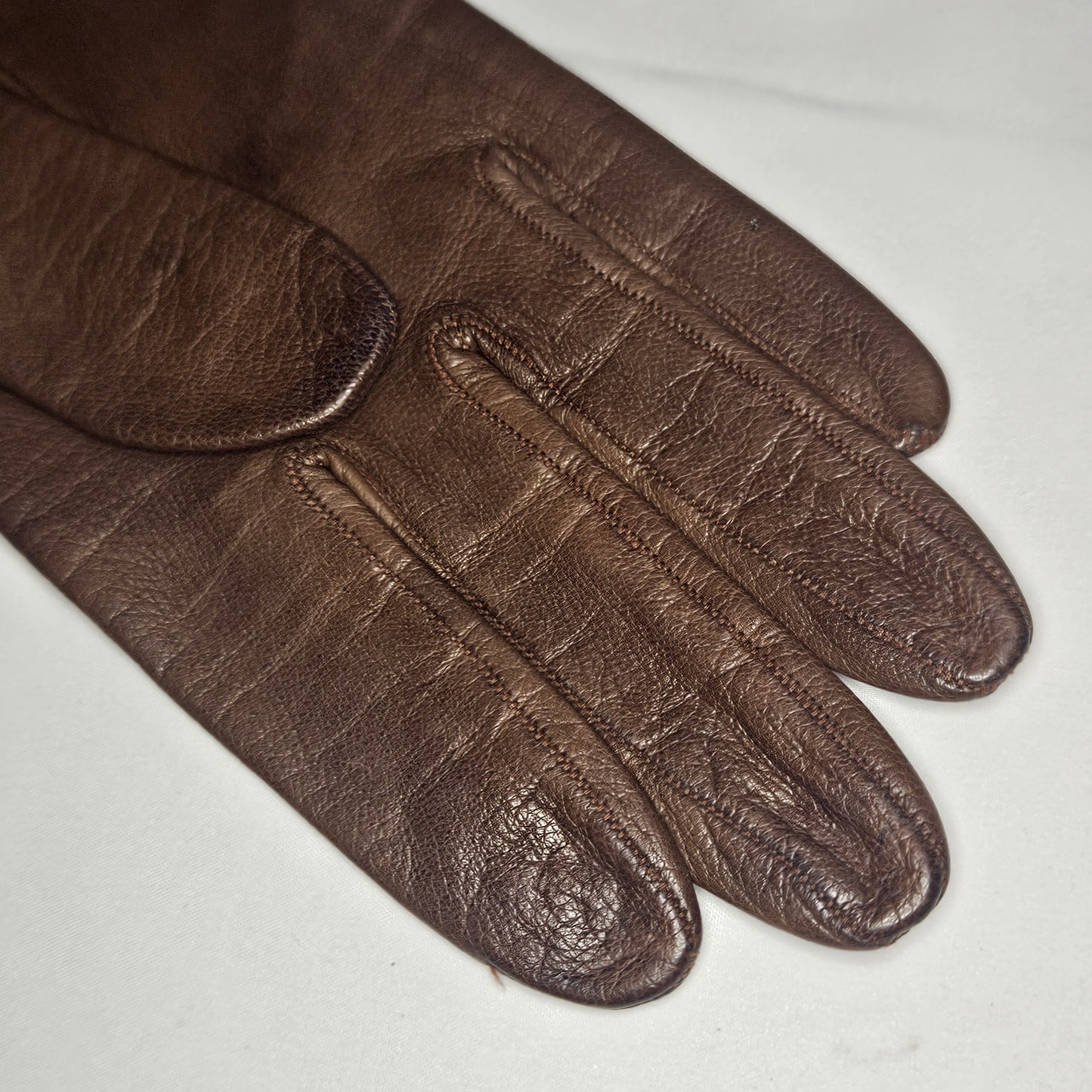 Vintage women's fur trimmed brown leather gloves