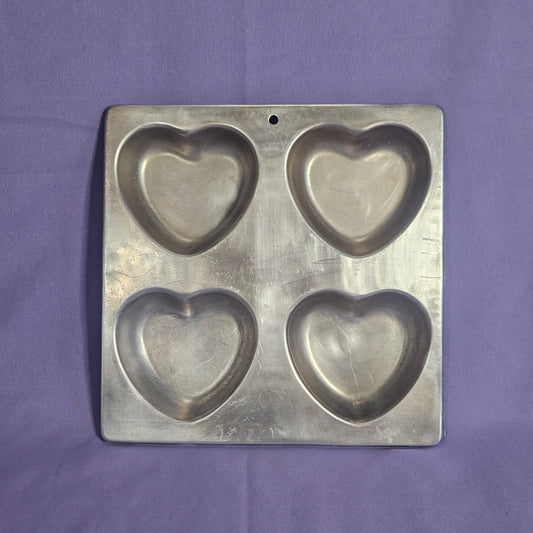 Wilton heart cake/tart mold, 1990