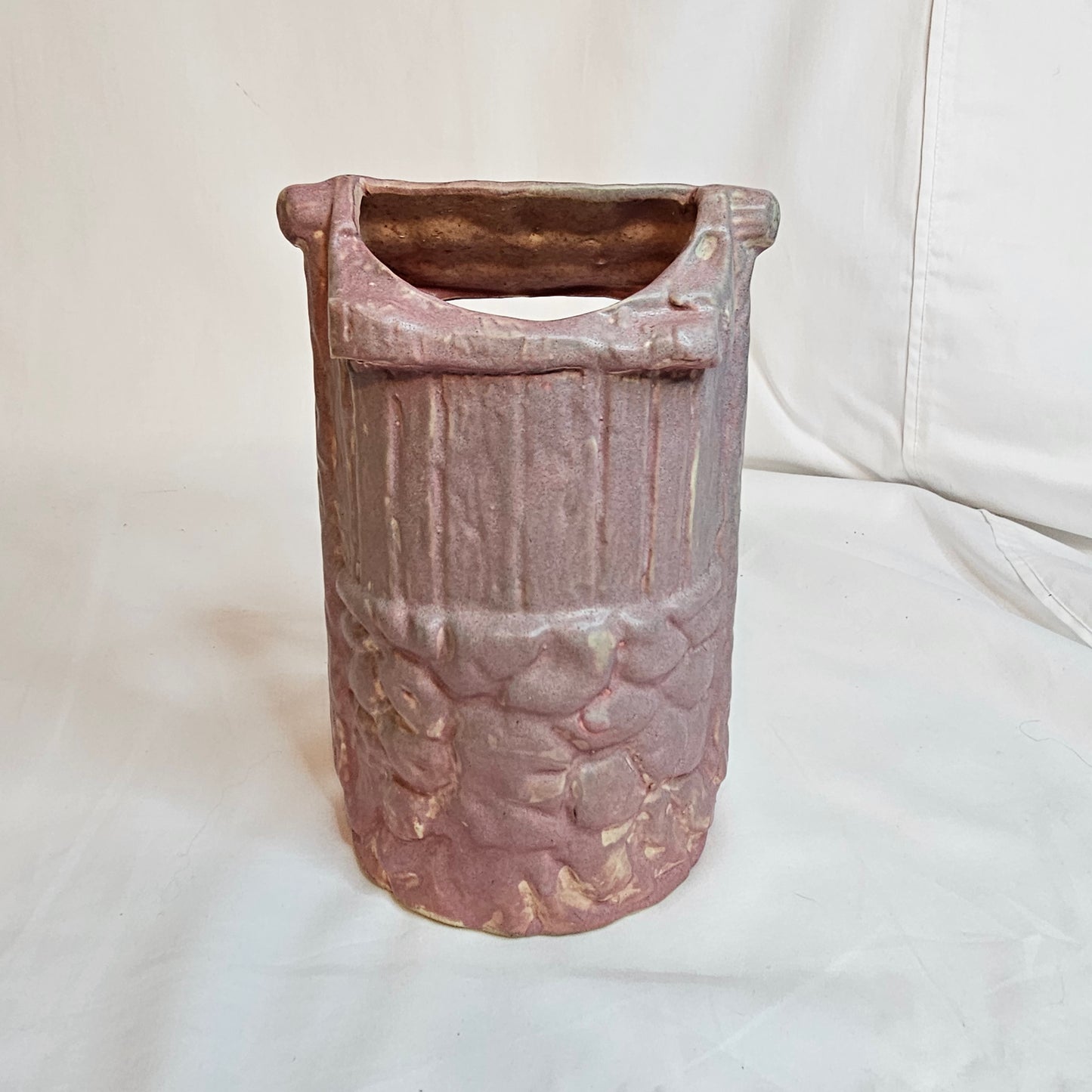 Niloak Covered Wishing Well vintage planter, 1930s