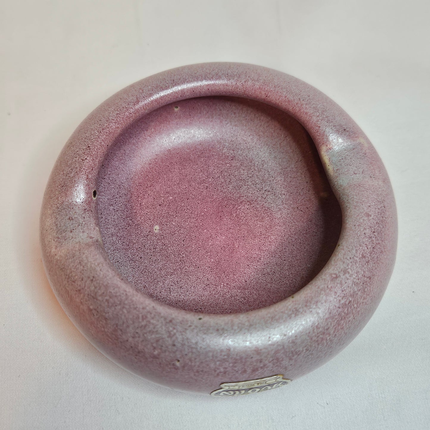 Vintage Niloak ash tray in Ozark Dawn II color, 1930s