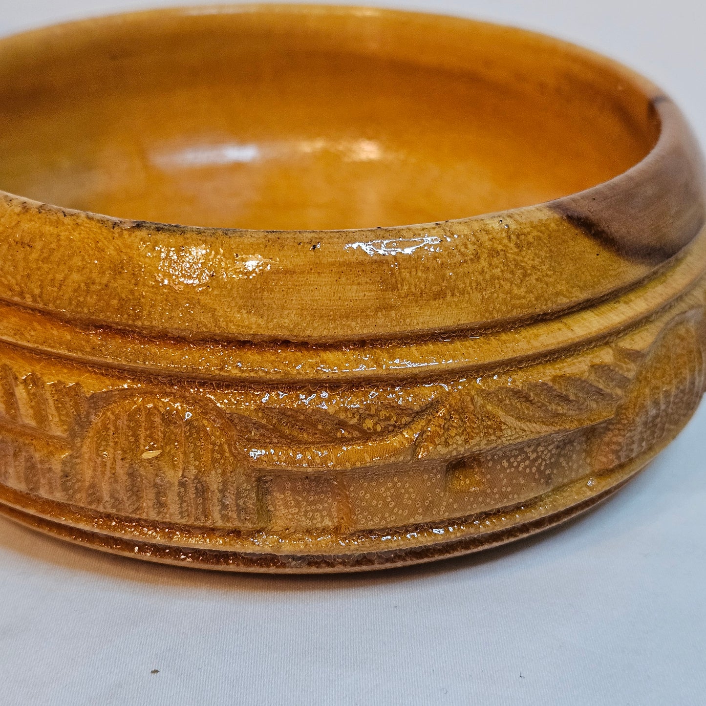 Carved wood Hawaii bowl