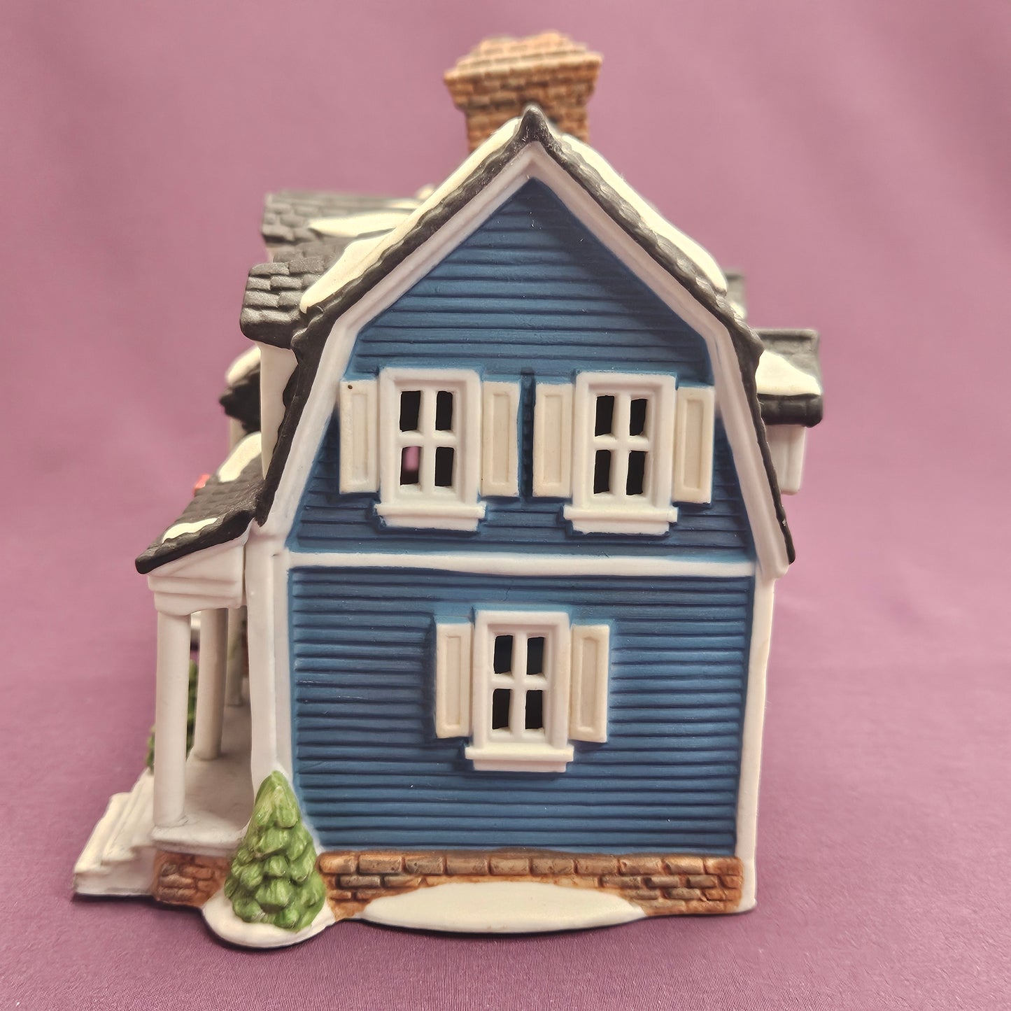 Department 56, Berkshire House, New England Village Series,original  blue, 5942-0