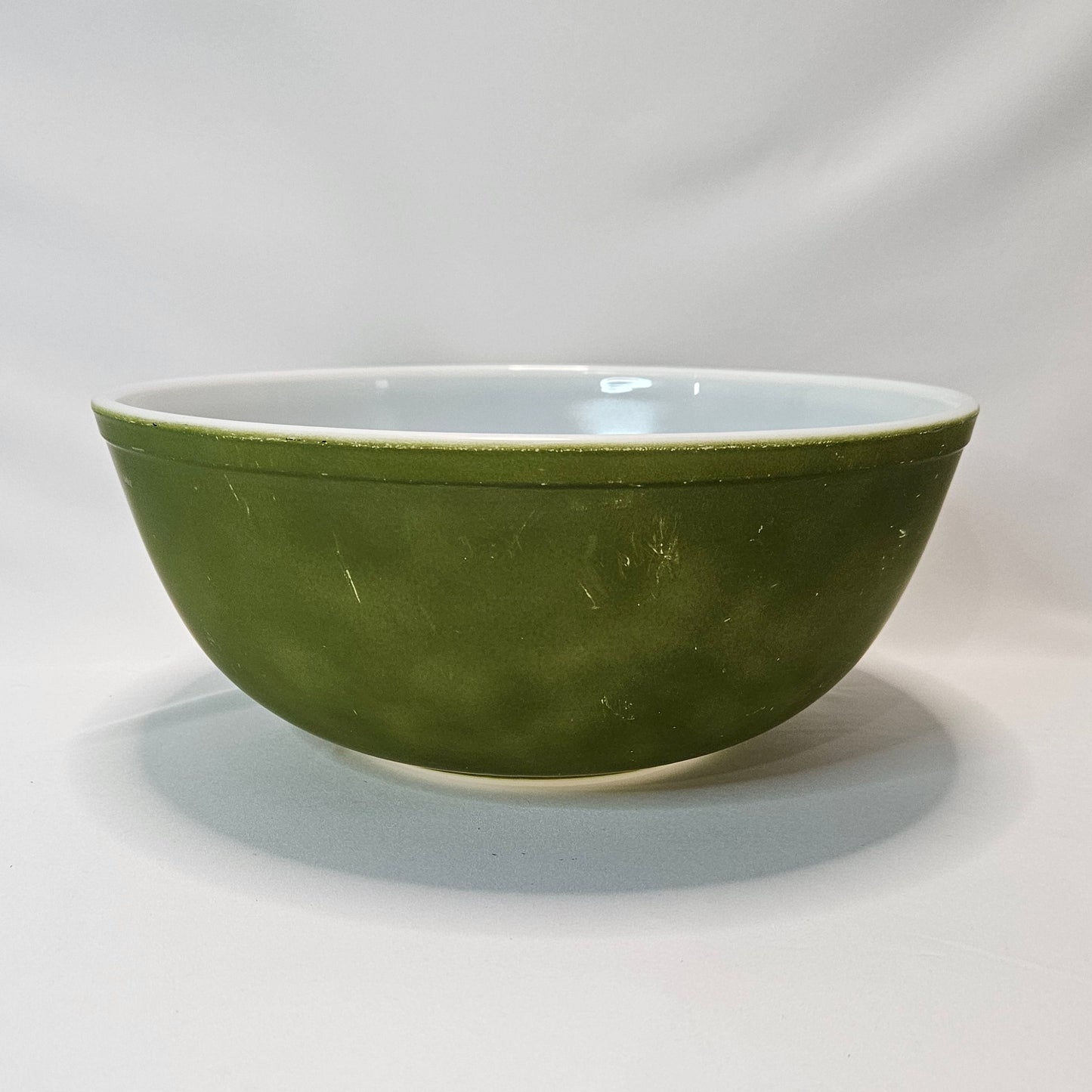 Vintage Pyrex 404, Verde 4 Quart mixing bowl