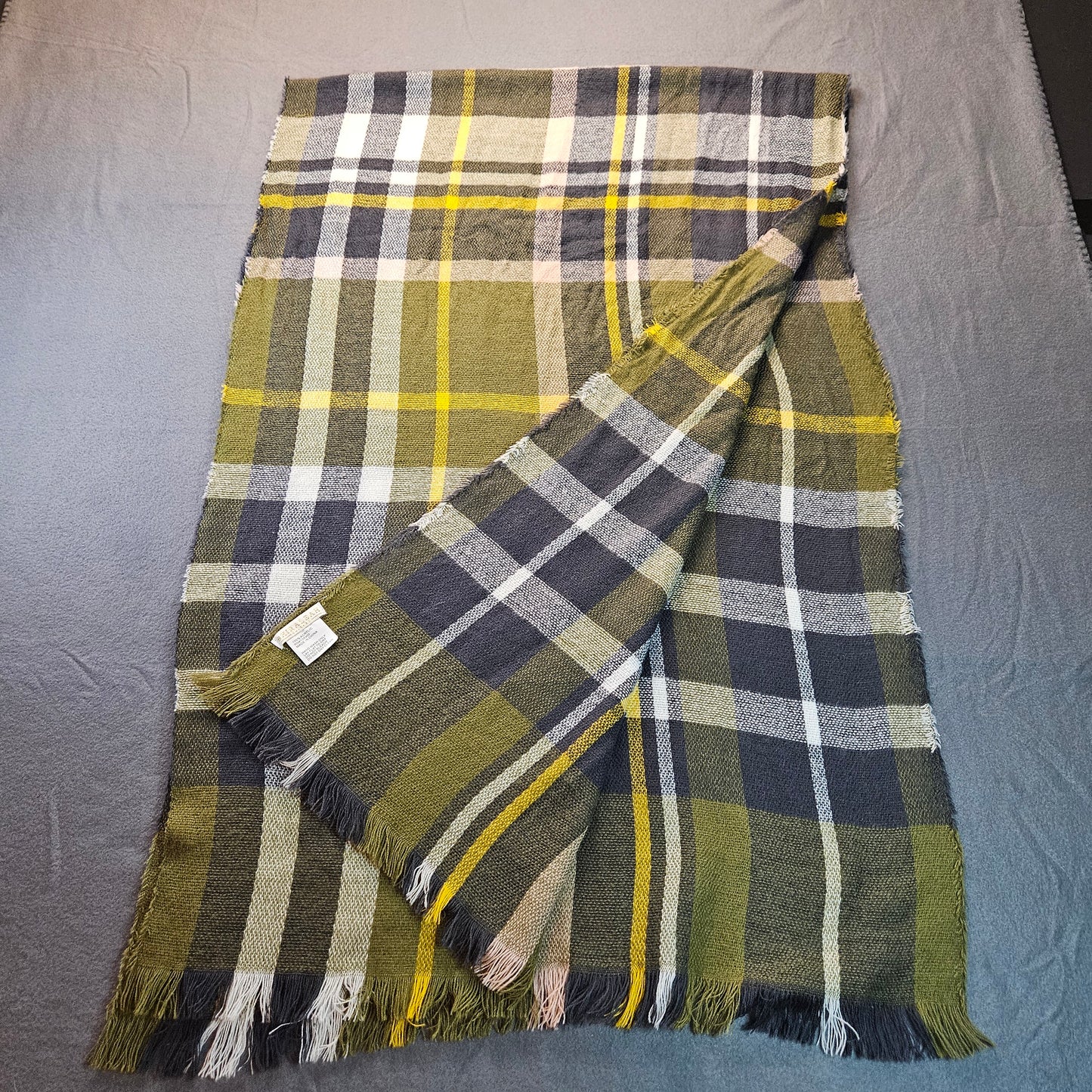 Shiraleah Chicago green, yellow, black and white plaid scarf, soft, woven acrylic fiber