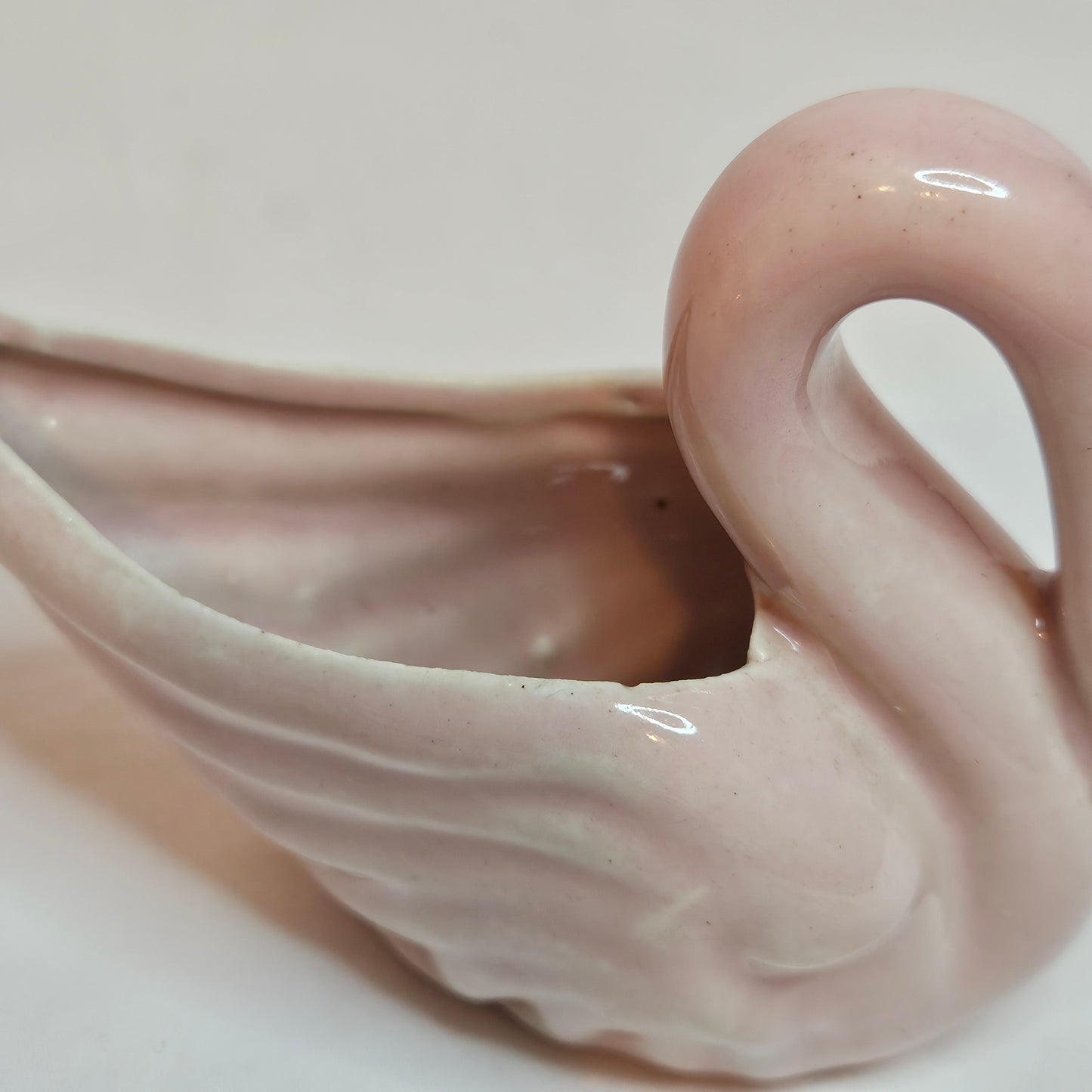 Small Niloak vintage Swan planter, 3.25 inches tall