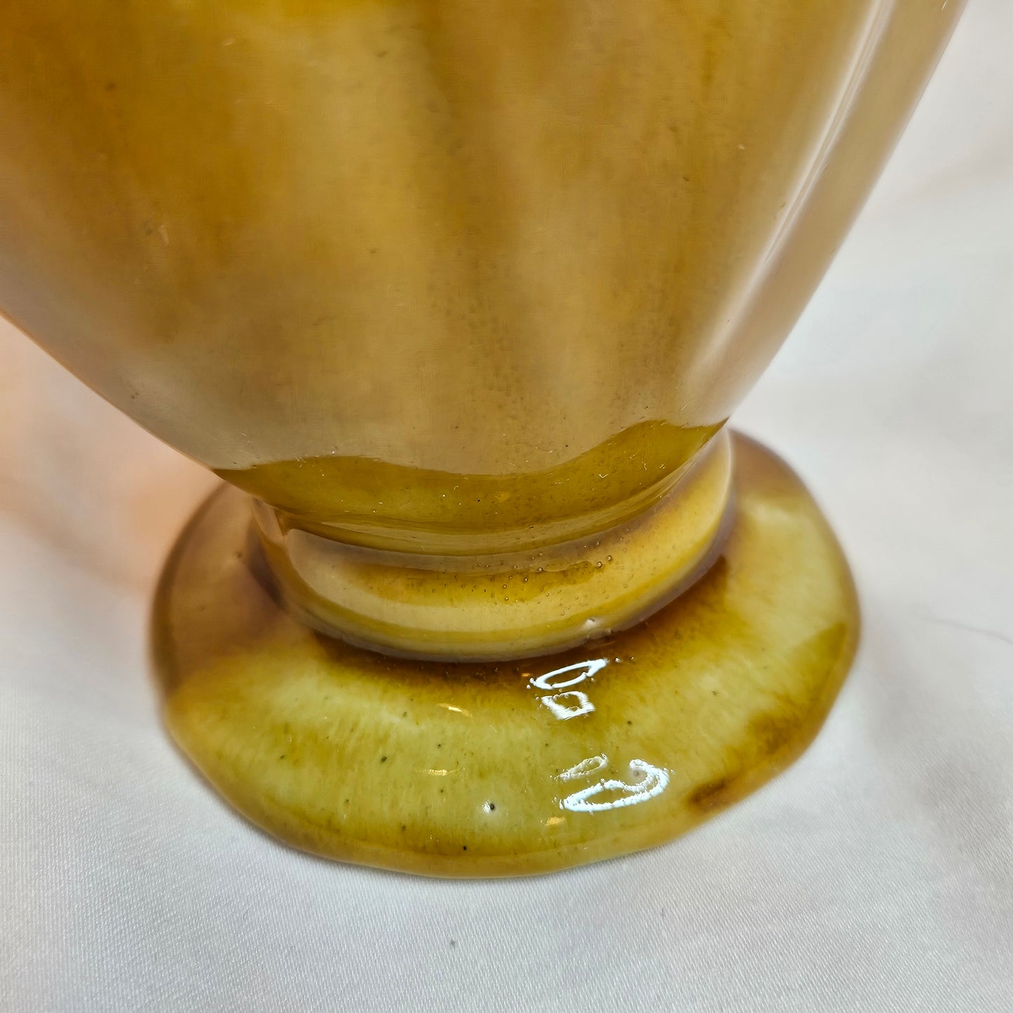 Vintage Niloak for Victory vase, made during WWII