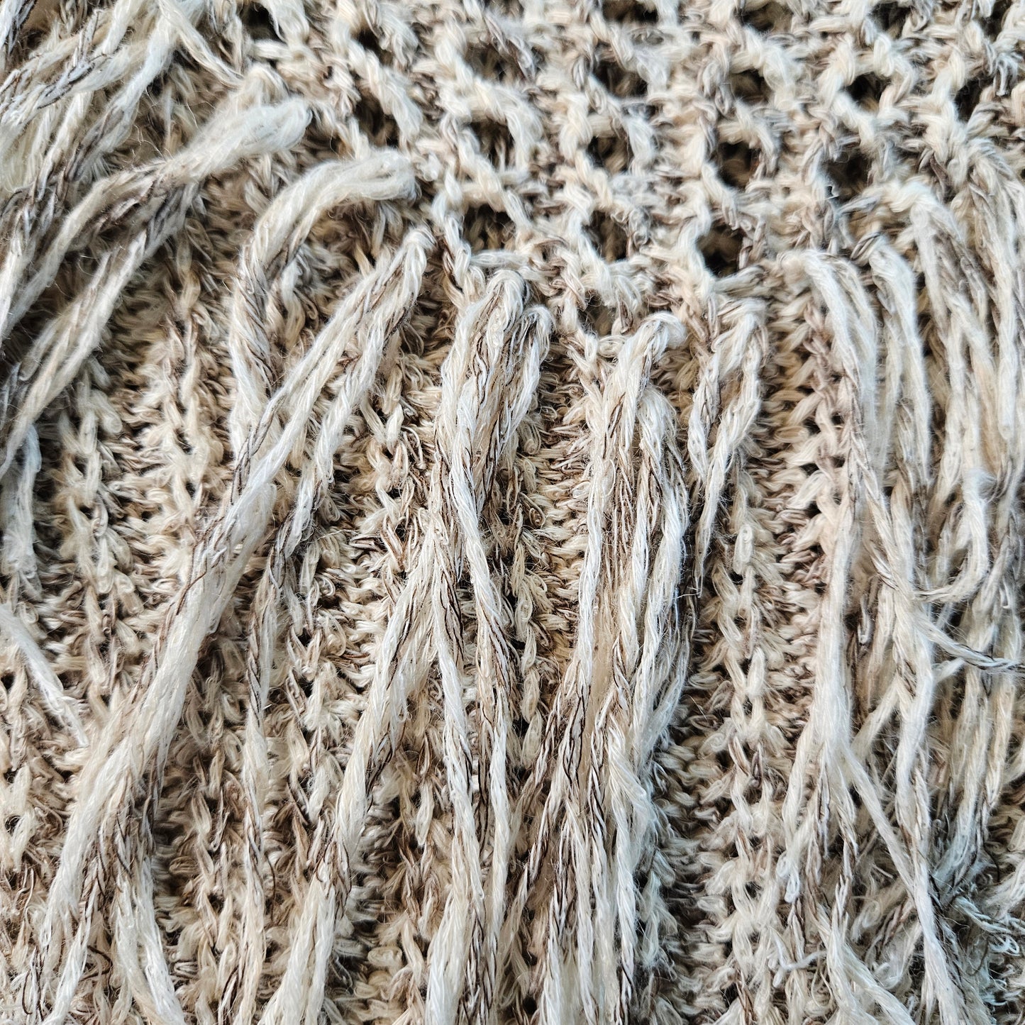 Gimmicks By BKE Open Knit Fringe Boho Long Sleeve Sweater, Large